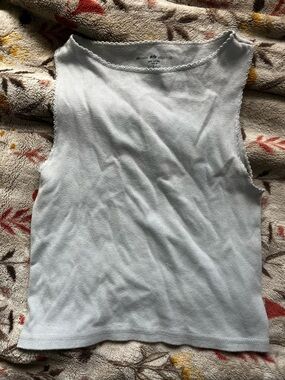 Brandy Melville White Scalloped Ribbed Tank